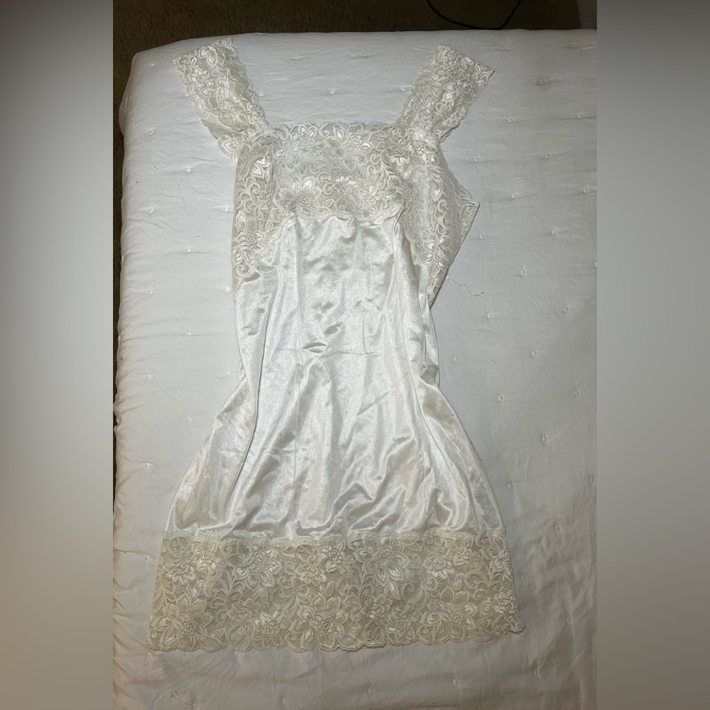 Vintage White Lace Dress